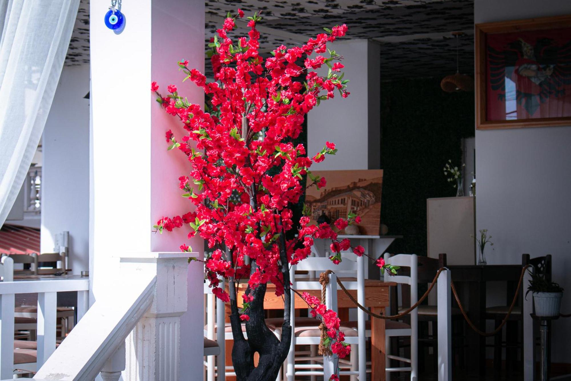 Hotel Fron Sarandë Eksteriør billede