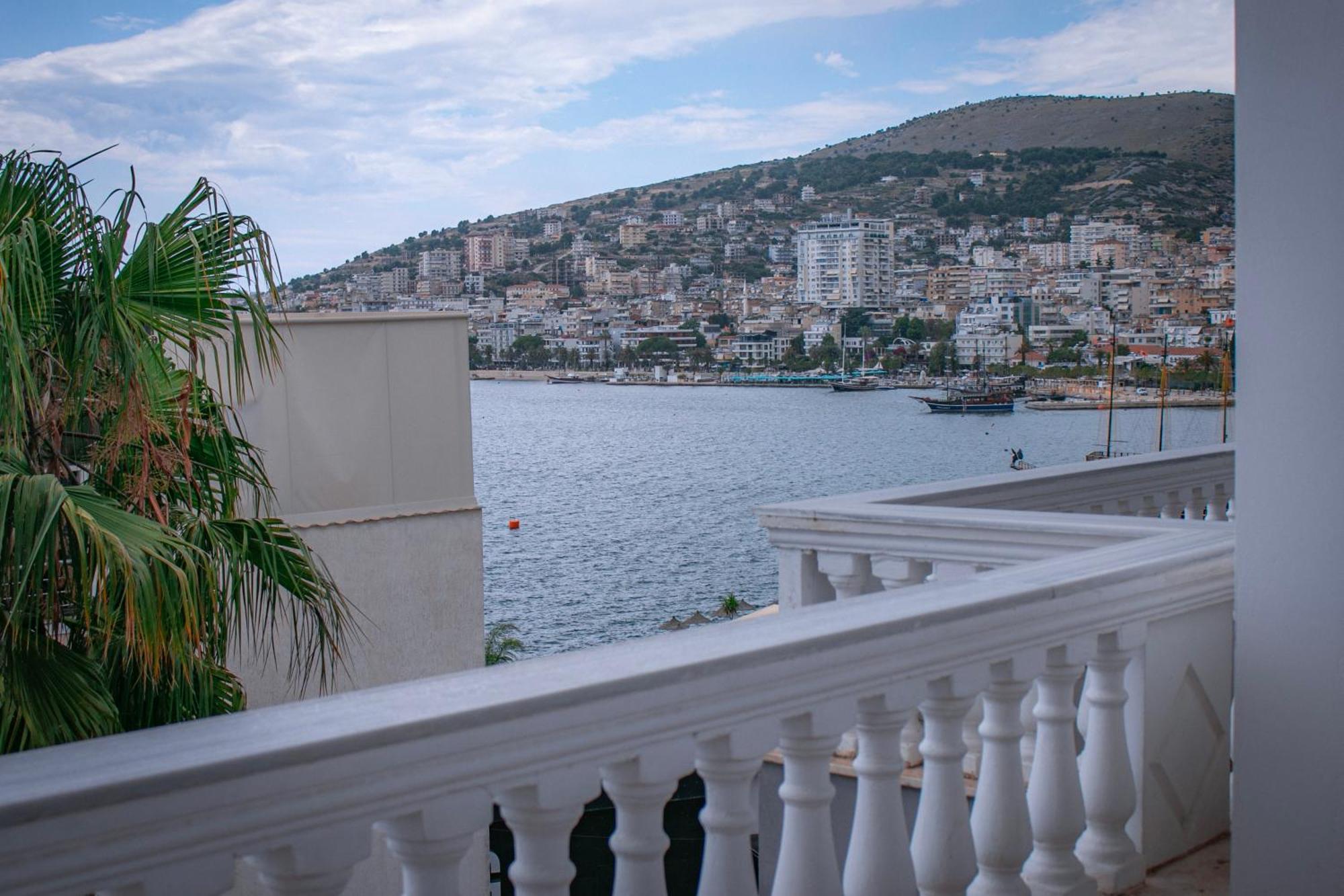 Hotel Fron Sarandë Eksteriør billede