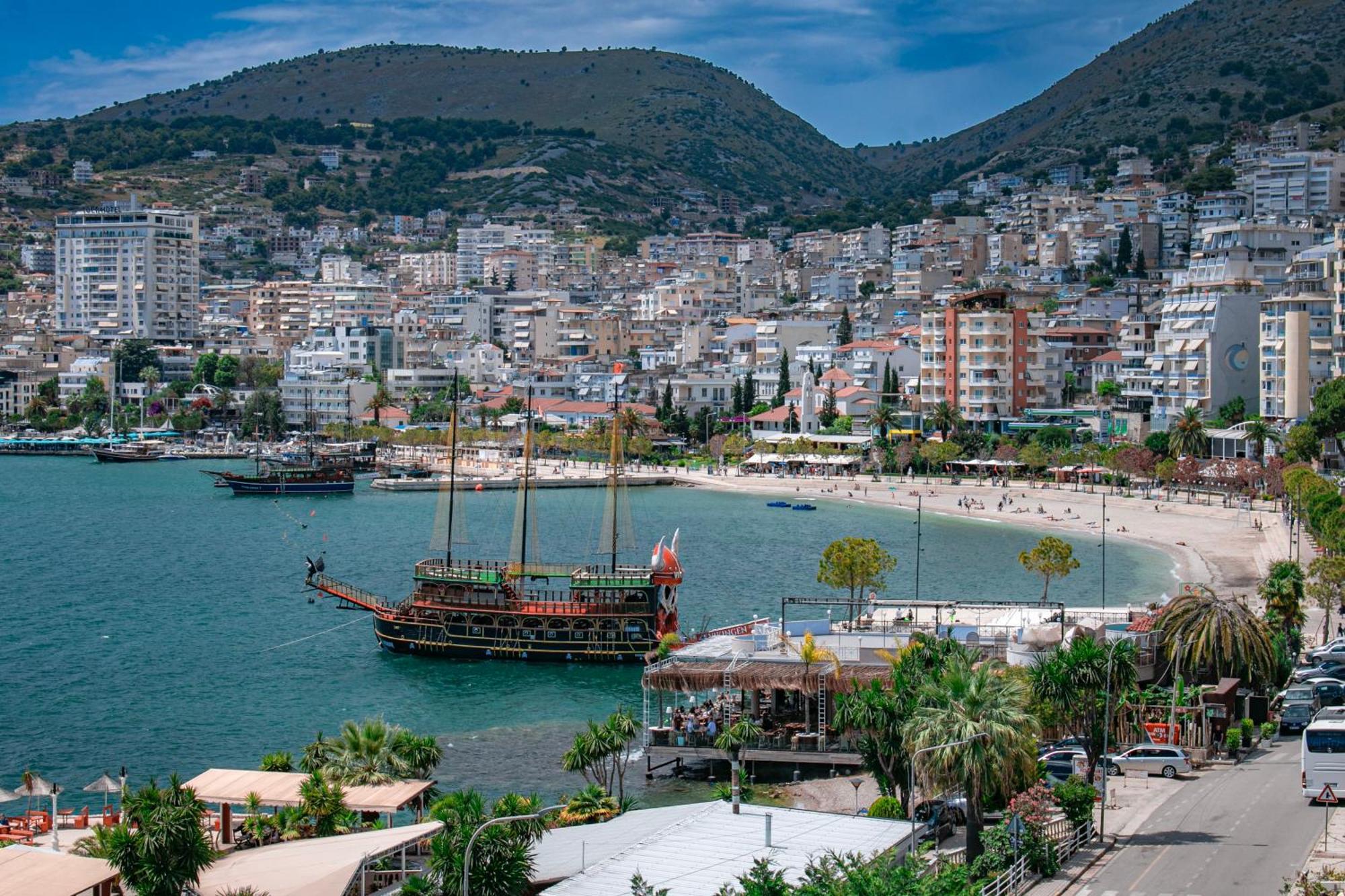 Hotel Fron Sarandë Eksteriør billede