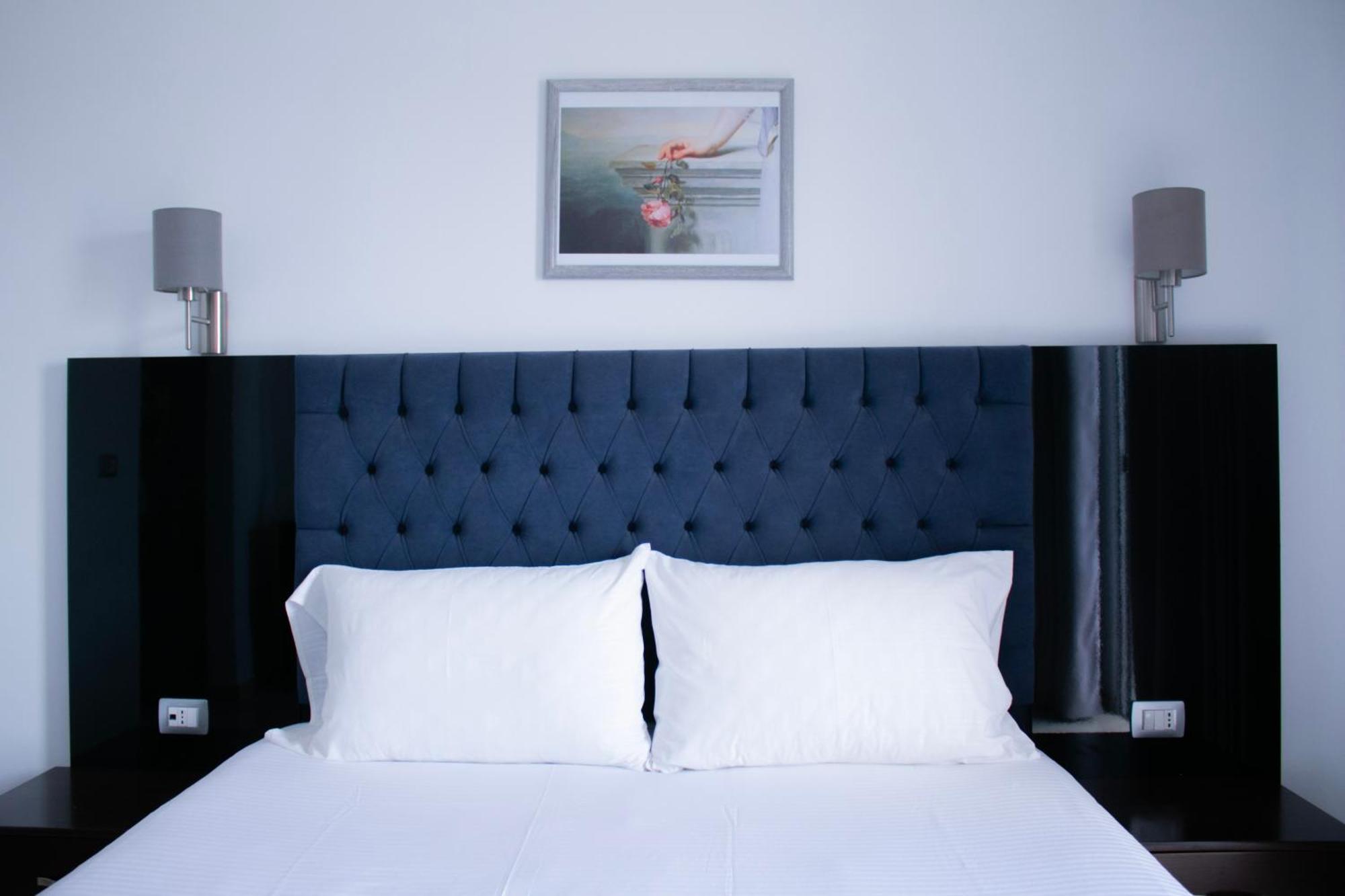 Hotel Fron Sarandë Eksteriør billede