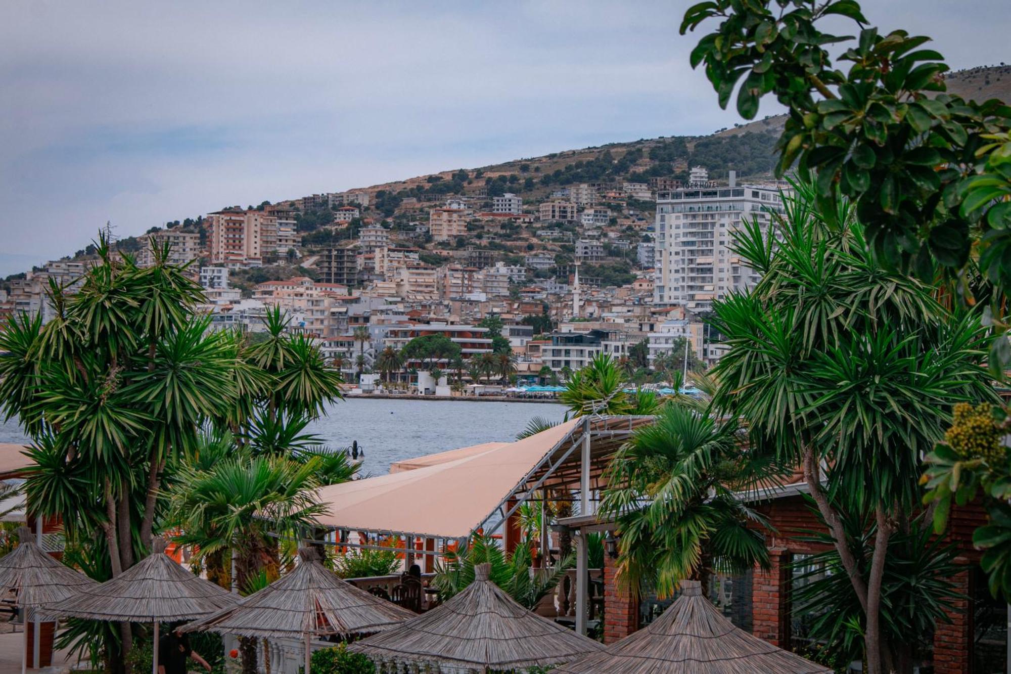 Hotel Fron Sarandë Eksteriør billede