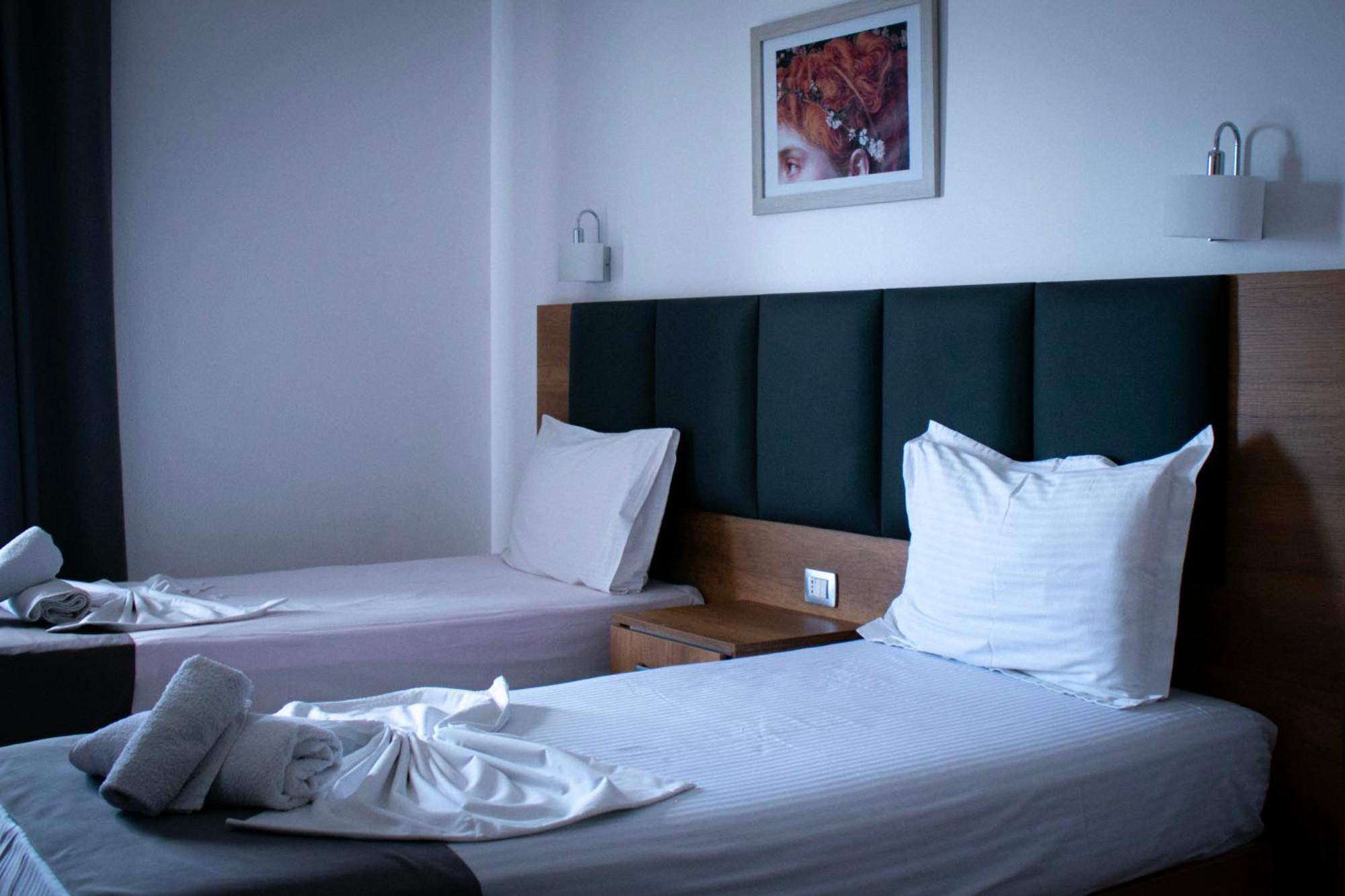 Hotel Fron Sarandë Eksteriør billede