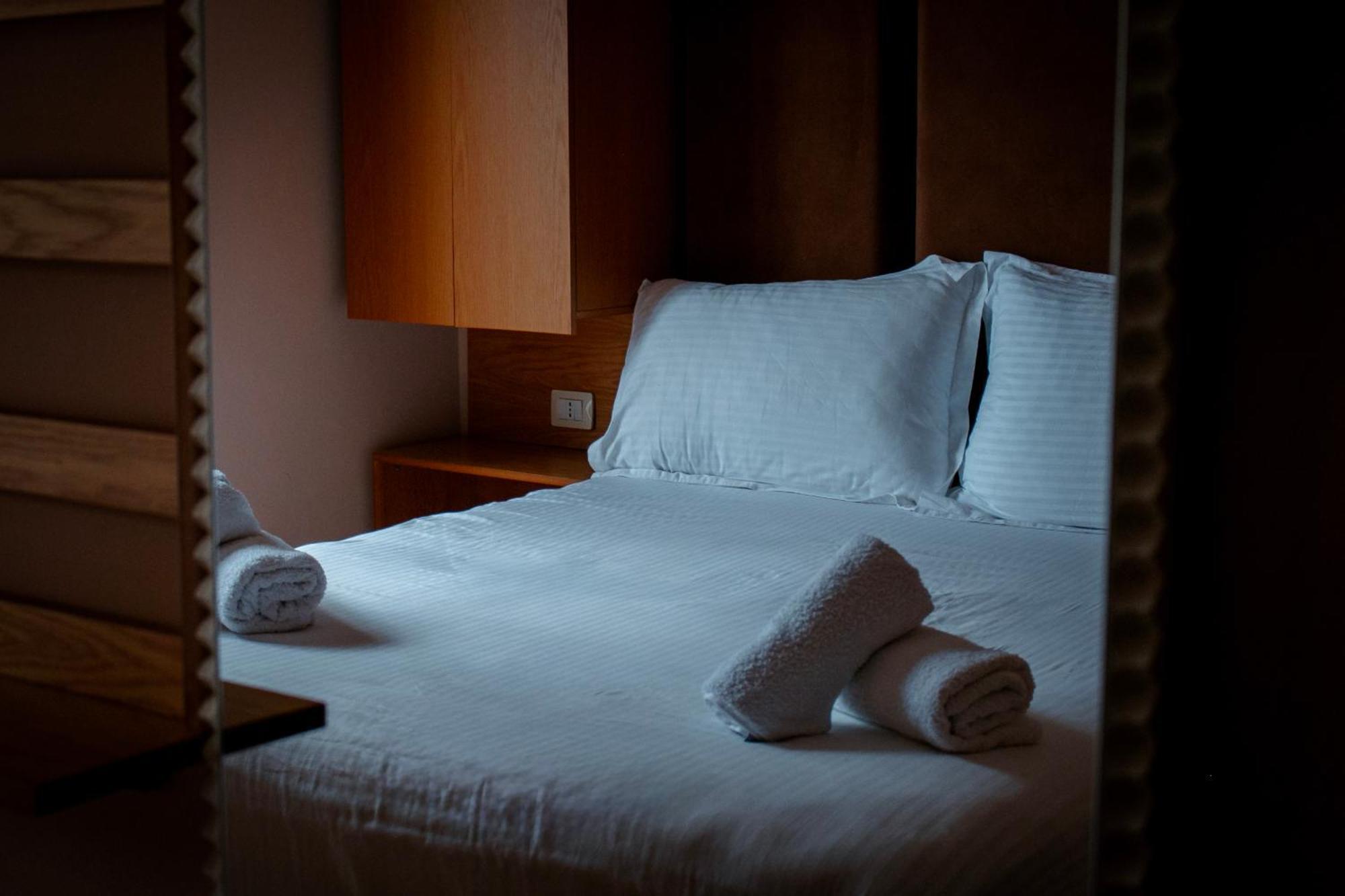 Hotel Fron Sarandë Eksteriør billede