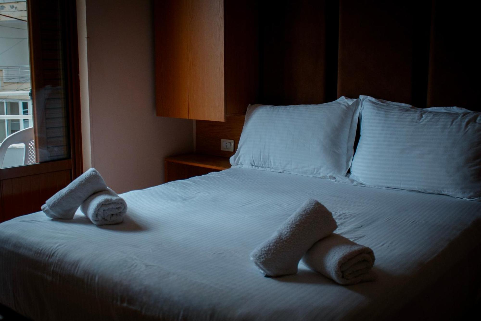 Hotel Fron Sarandë Eksteriør billede