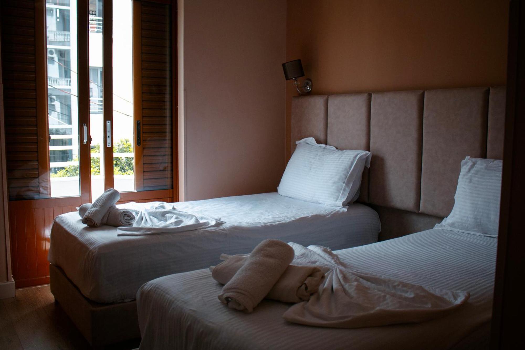Hotel Fron Sarandë Eksteriør billede