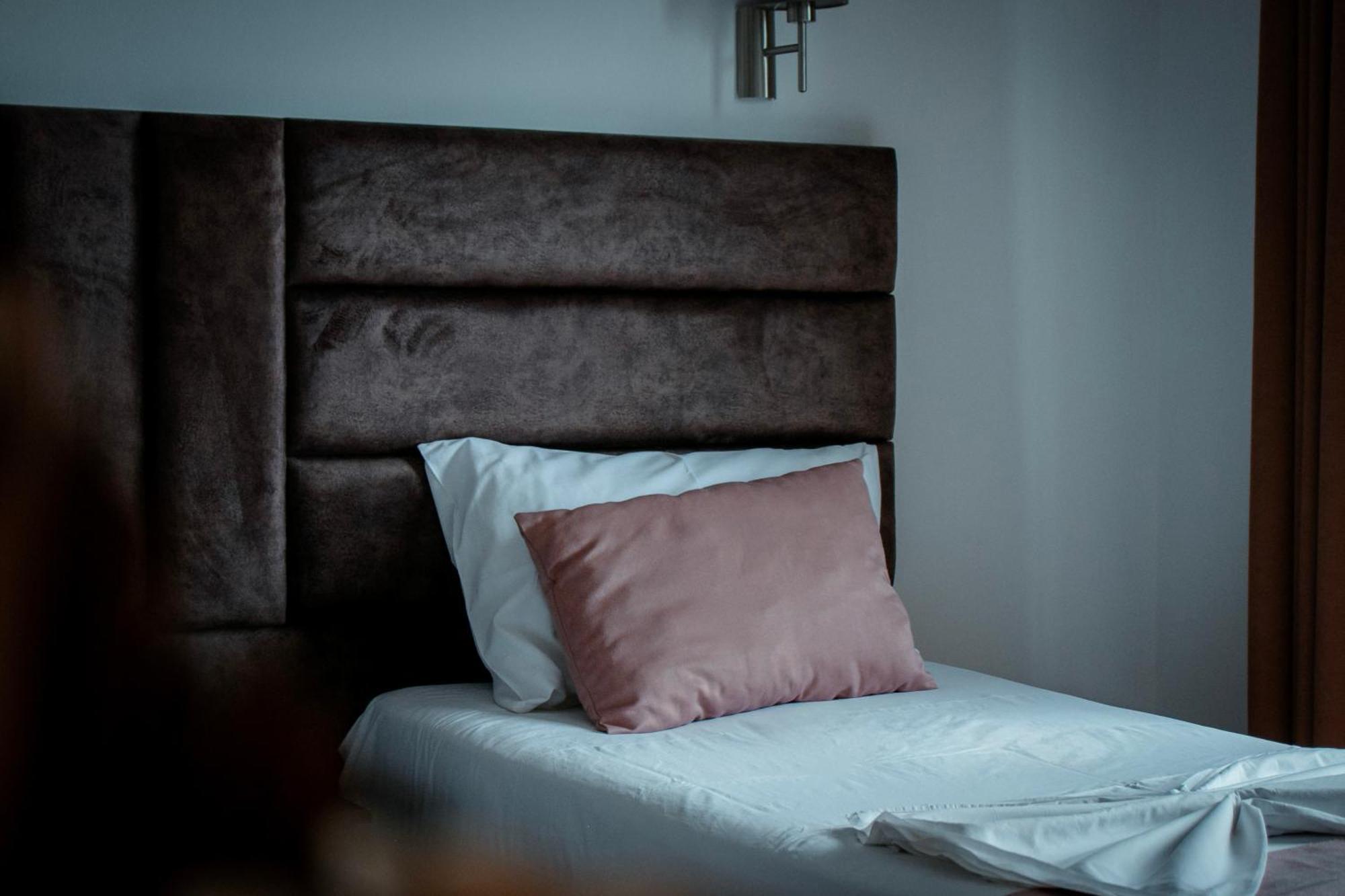 Hotel Fron Sarandë Eksteriør billede