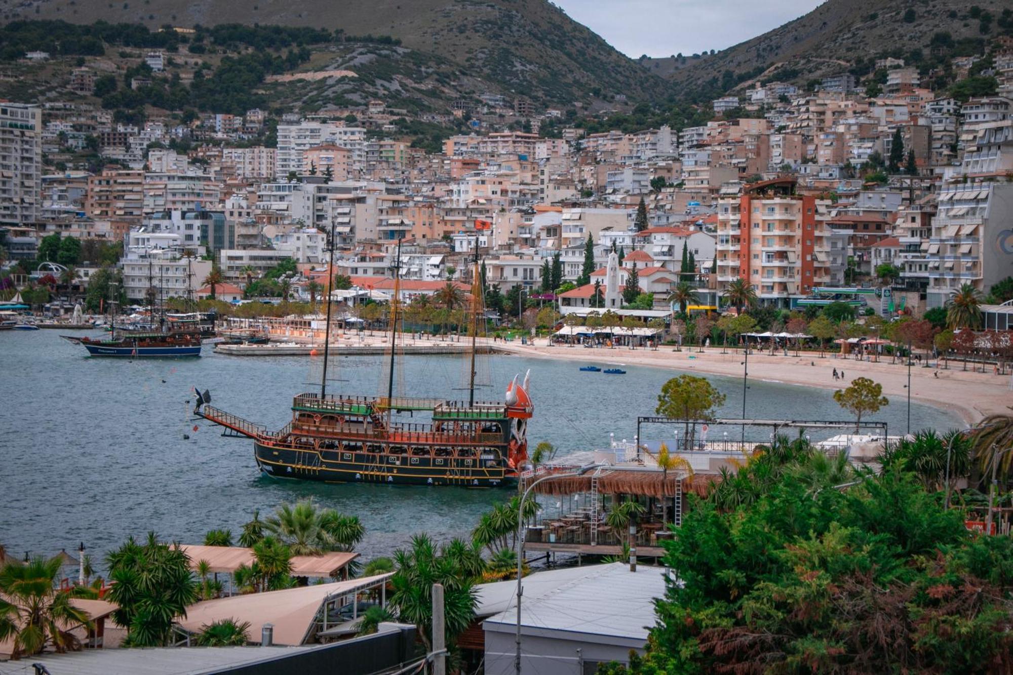 Hotel Fron Sarandë Eksteriør billede